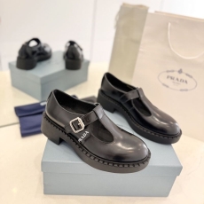 Prada Low Shoes